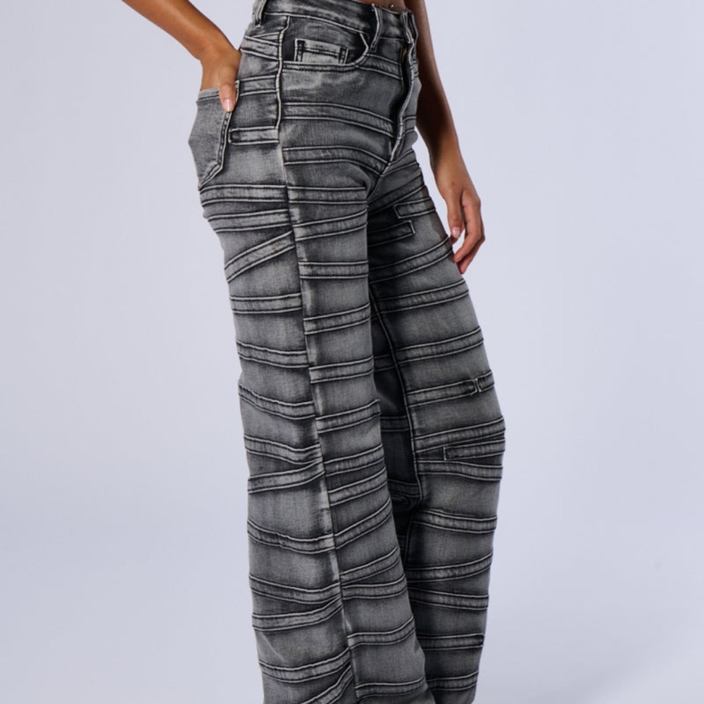 AKIRA NWT Women's Gray Jeans - Picture 4 of 9